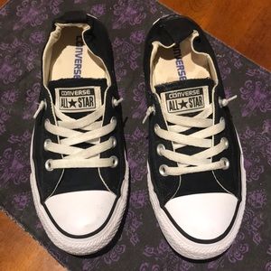 Ladies Black and White size 7.5 Converse All Star